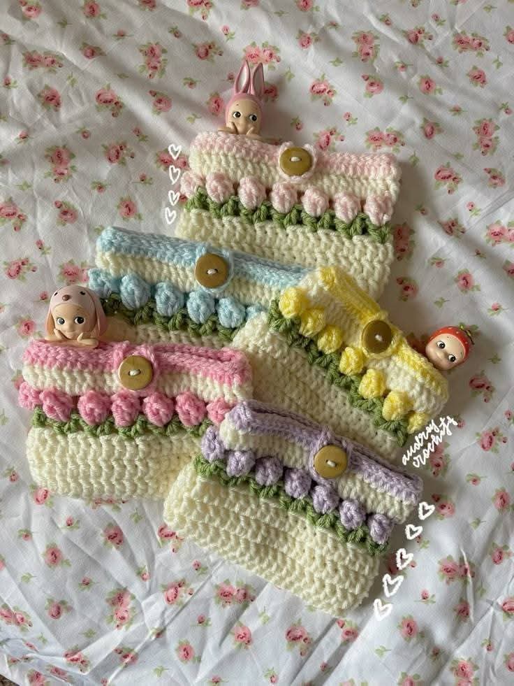 Handmade Crochet Pouch – 5x5 Inch